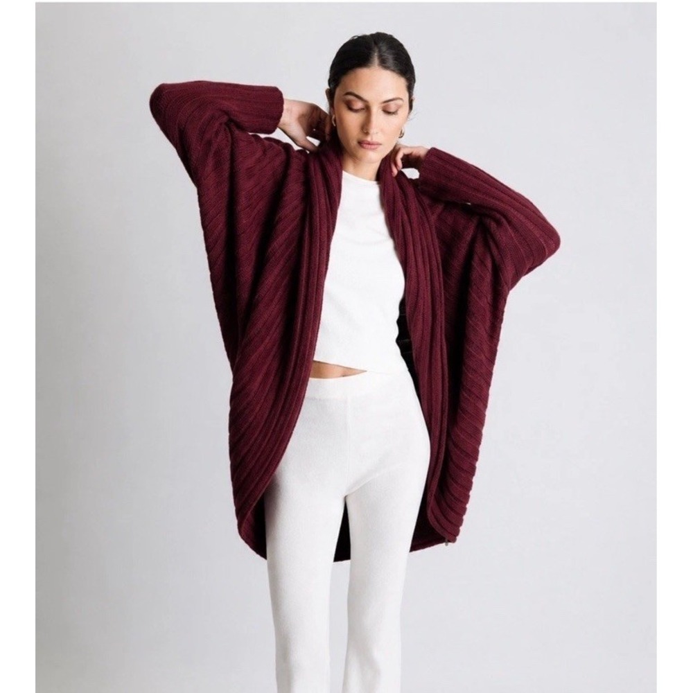 NWT! + Beryll Cocoon 100% Cashmere Cocoon Cardigan Wine, Ribbed, $980 MSRP